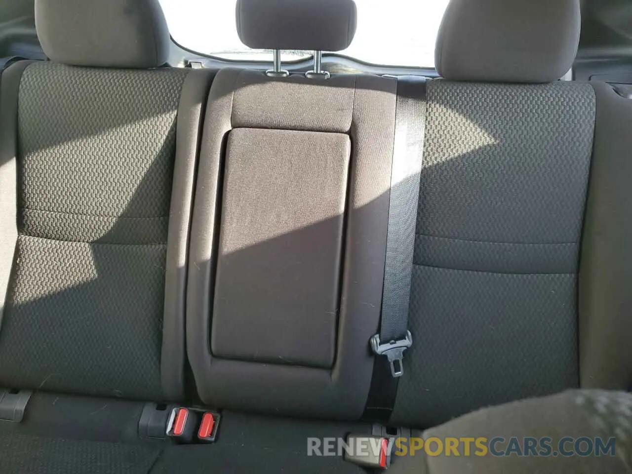 10 Photograph of a damaged car JN1BJ1CR7KW350055 NISSAN ROGUE 2019