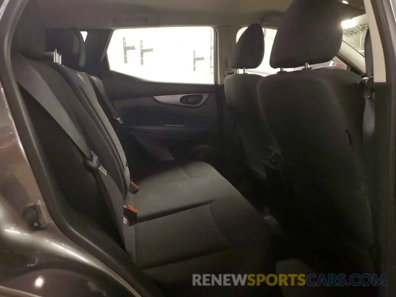 10 Photograph of a damaged car JN1BJ1CR7KW620448 NISSAN ROGUE 2019