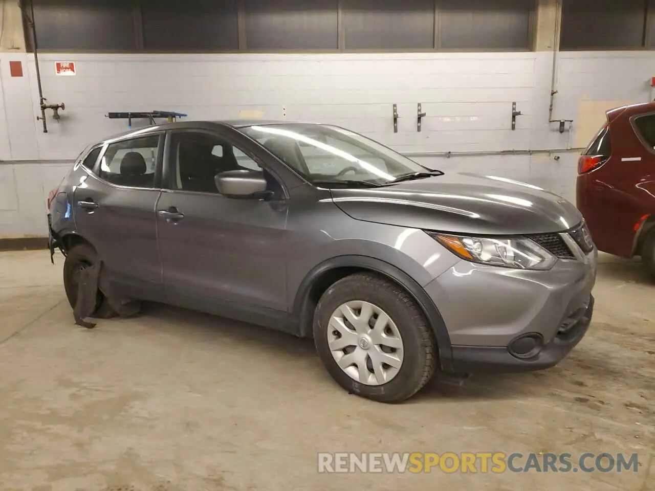 4 Photograph of a damaged car JN1BJ1CR7KW620448 NISSAN ROGUE 2019