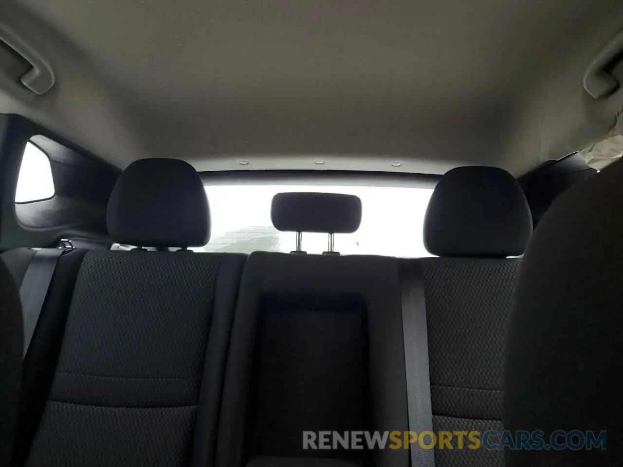 10 Photograph of a damaged car JN1BJ1CR7KW624404 NISSAN ROGUE 2019