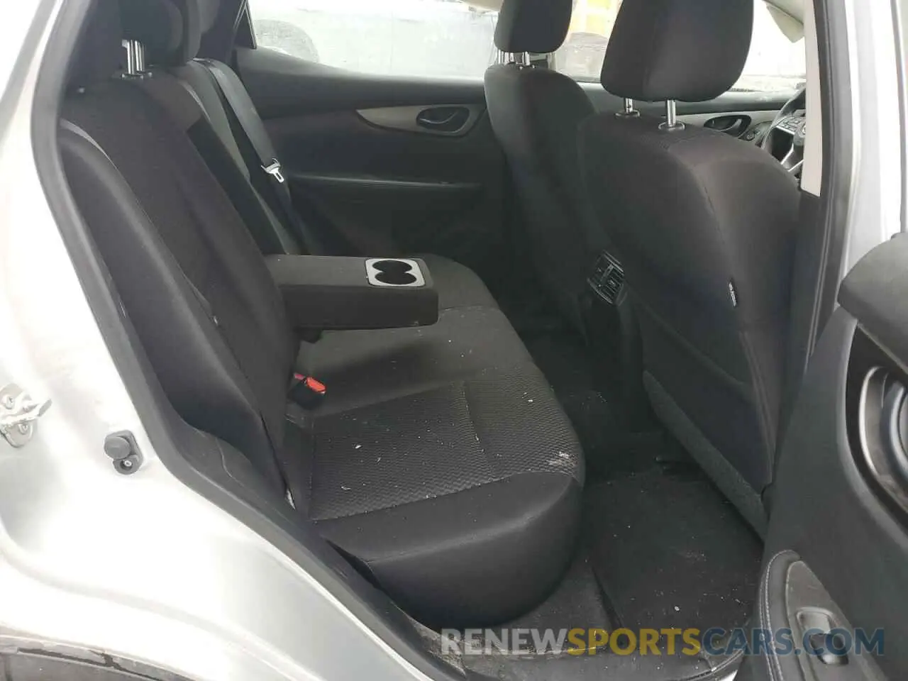 11 Photograph of a damaged car JN1BJ1CR7KW624404 NISSAN ROGUE 2019