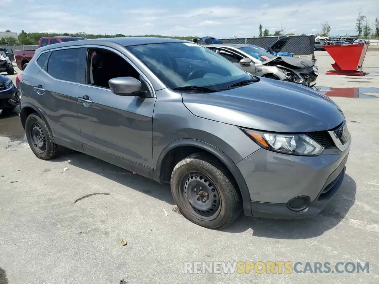 4 Photograph of a damaged car JN1BJ1CR7KW631031 NISSAN ROGUE 2019