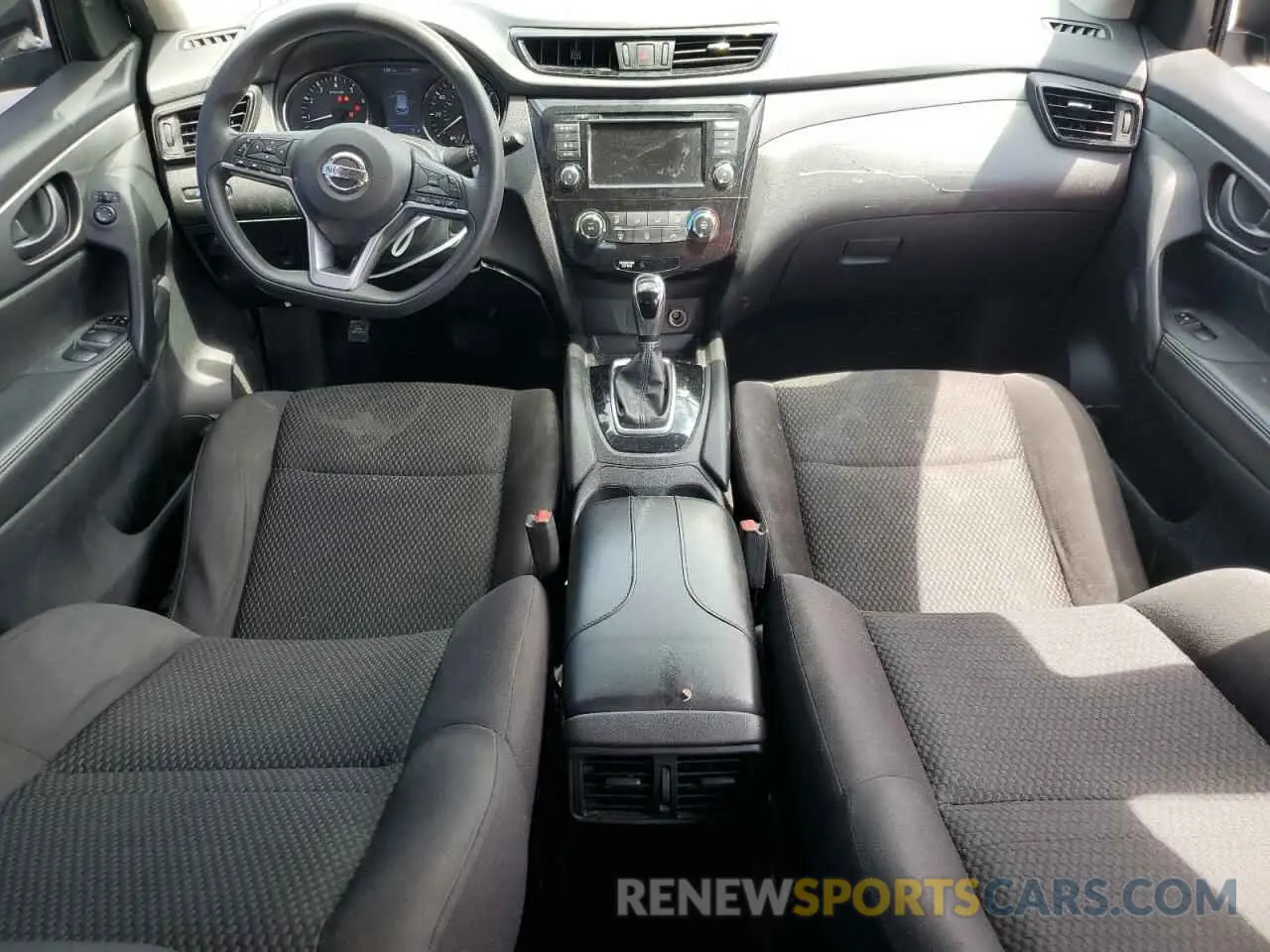 8 Photograph of a damaged car JN1BJ1CR7KW631031 NISSAN ROGUE 2019