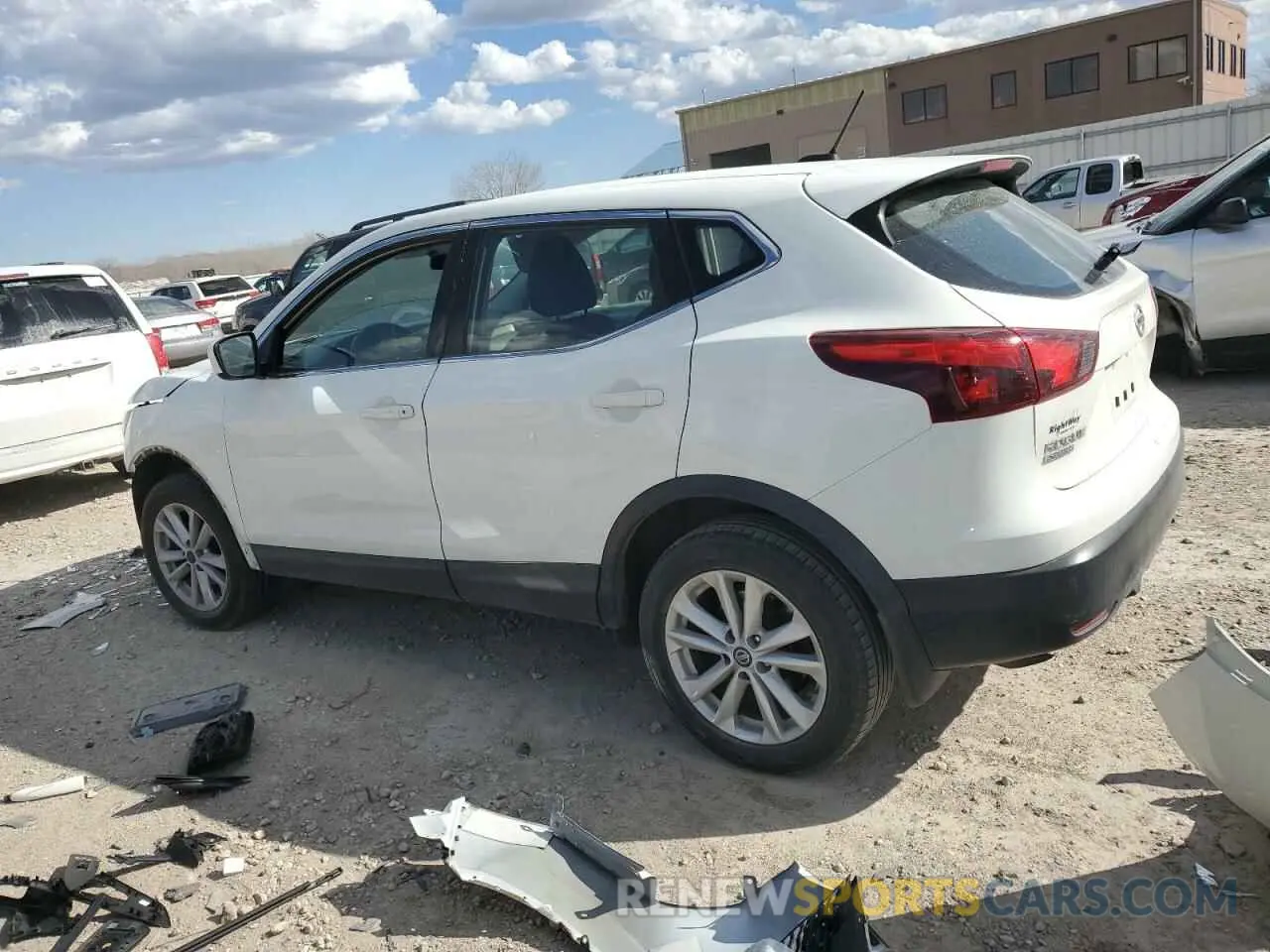 2 Photograph of a damaged car JN1BJ1CR8KW318294 NISSAN ROGUE 2019