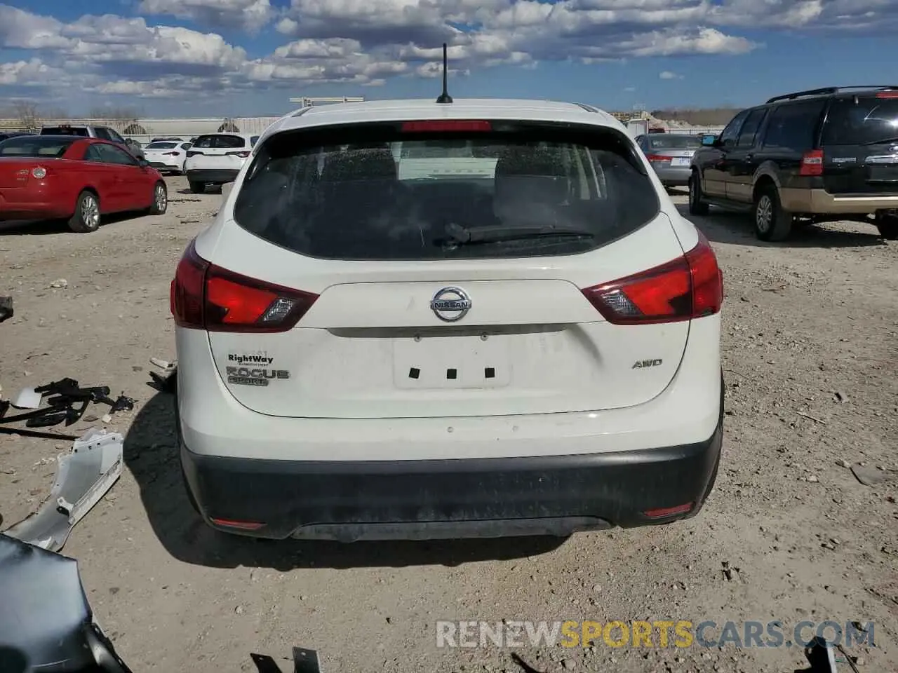 6 Photograph of a damaged car JN1BJ1CR8KW318294 NISSAN ROGUE 2019