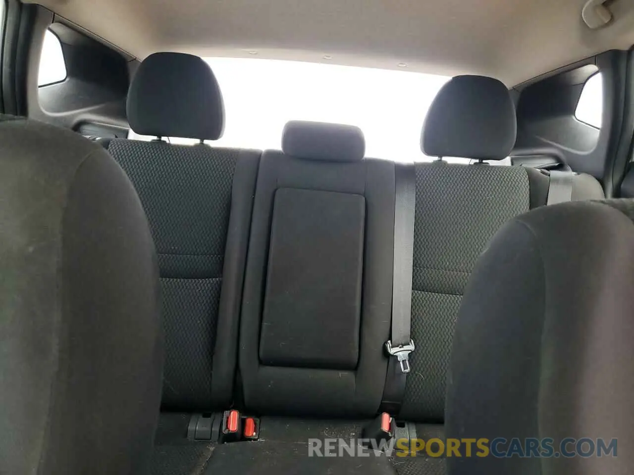 10 Photograph of a damaged car JN1BJ1CR8KW324077 NISSAN ROGUE 2019