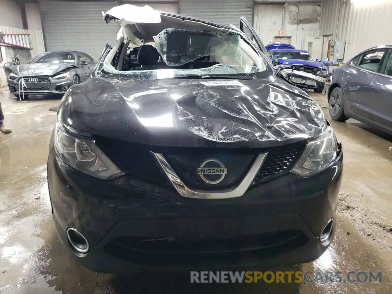 5 Photograph of a damaged car JN1BJ1CR8KW629997 NISSAN ROGUE 2019