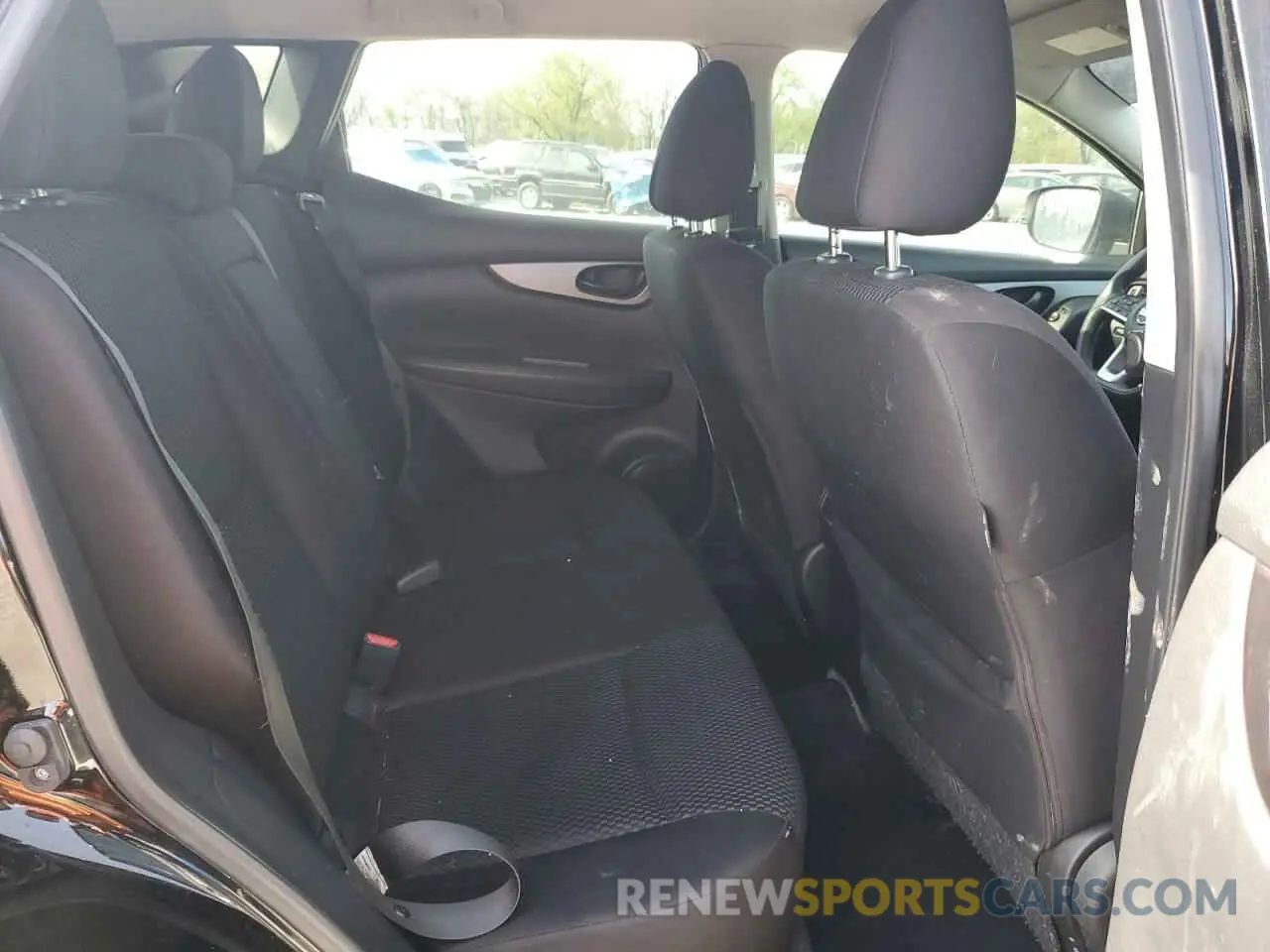 11 Photograph of a damaged car JN1BJ1CRXKW335694 NISSAN ROGUE 2019