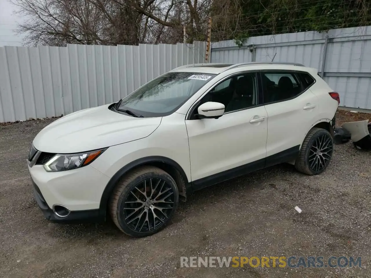 1 Photograph of a damaged car JN1BJ1CRXKW338076 NISSAN ROGUE 2019