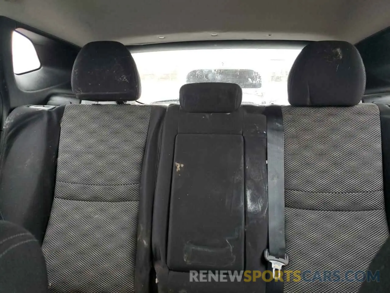 10 Photograph of a damaged car JN1BJ1CRXKW352060 NISSAN ROGUE 2019