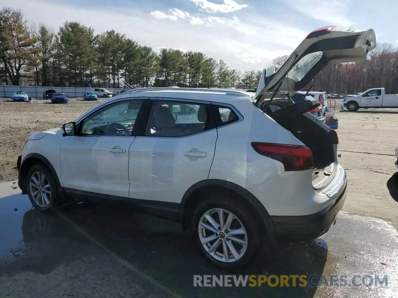 2 Photograph of a damaged car JN1BJ1CRXKW628219 NISSAN ROGUE 2019