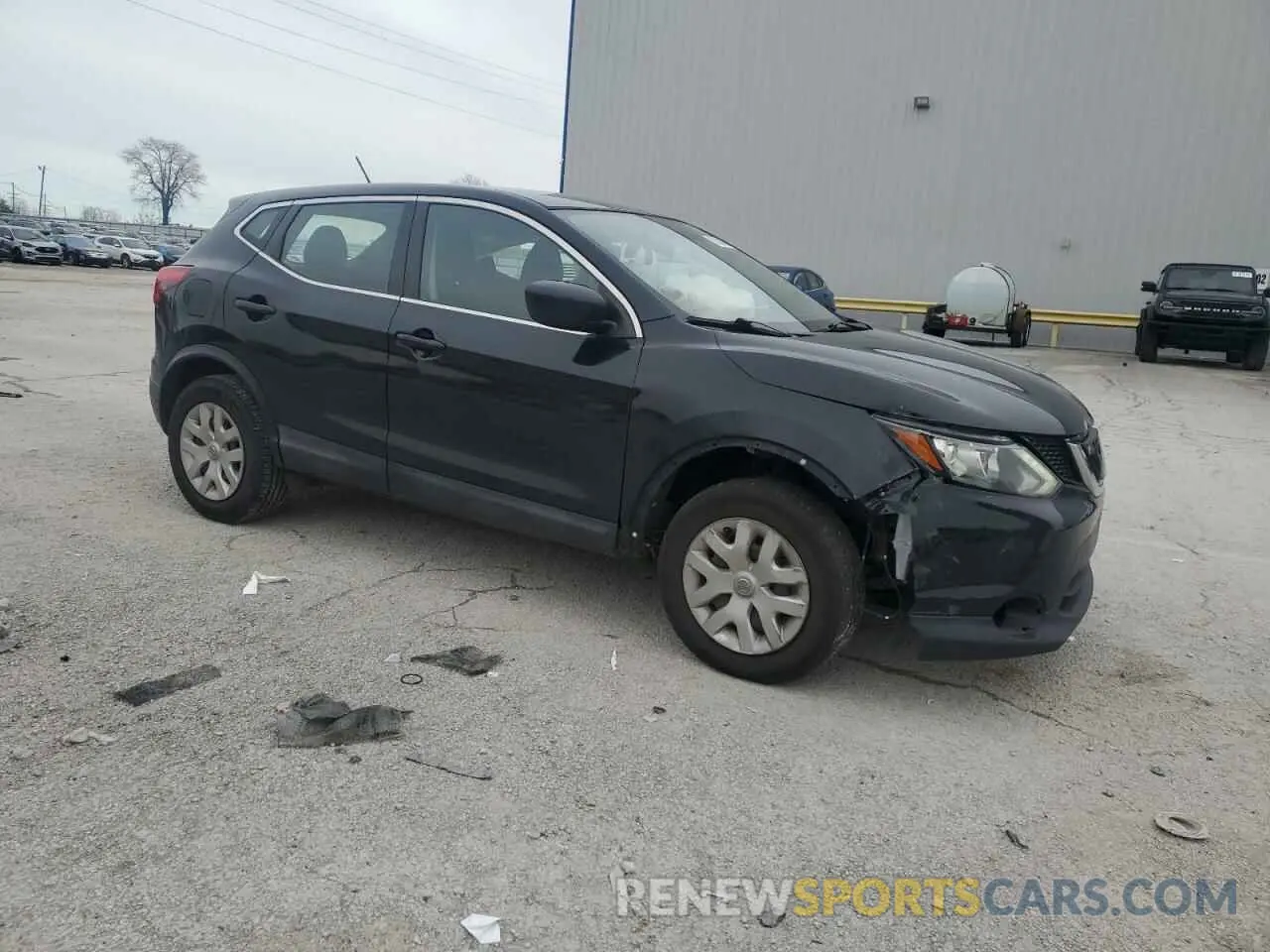 4 Photograph of a damaged car JN1BJ1CRXKW629080 NISSAN ROGUE 2019