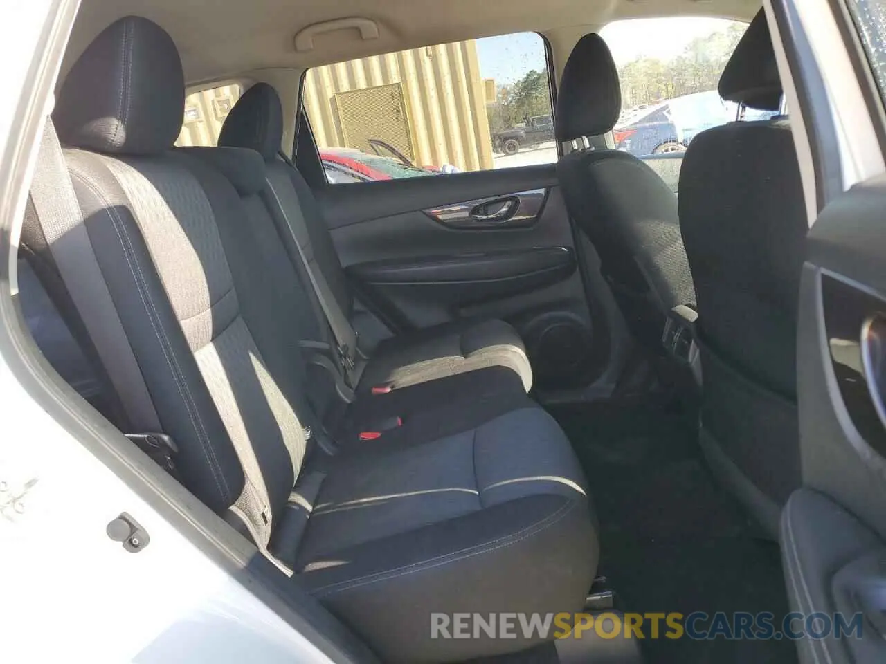 11 Photograph of a damaged car JN8AT2MT0KW250404 NISSAN ROGUE 2019