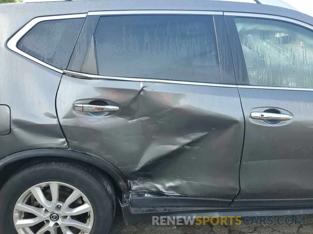 10 Photograph of a damaged car JN8AT2MT0KW252024 NISSAN ROGUE 2019