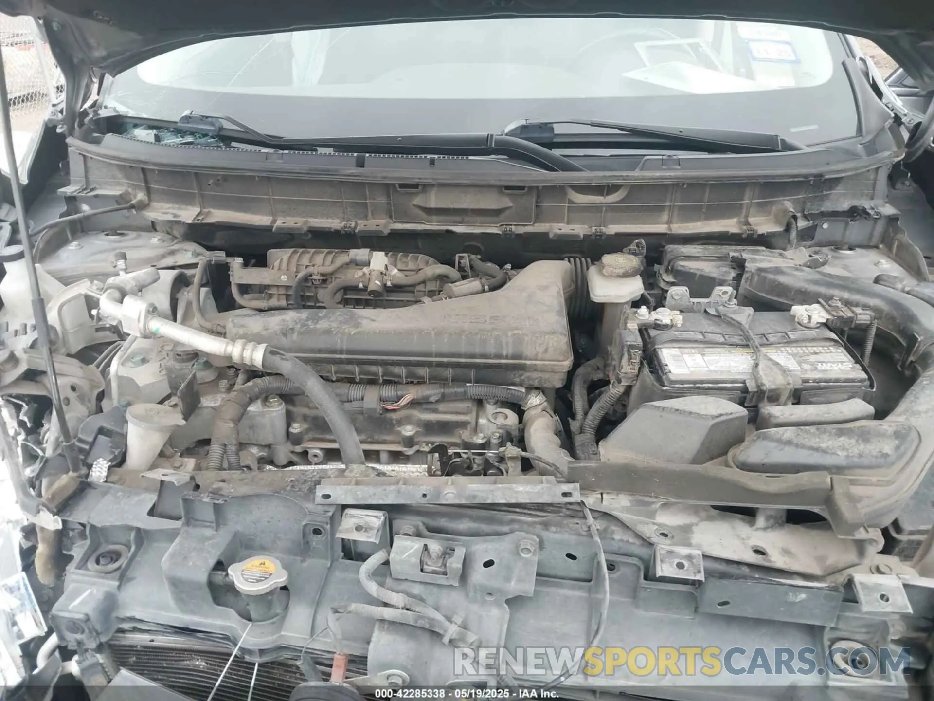 10 Photograph of a damaged car JN8AT2MT0KW268806 NISSAN ROGUE 2019