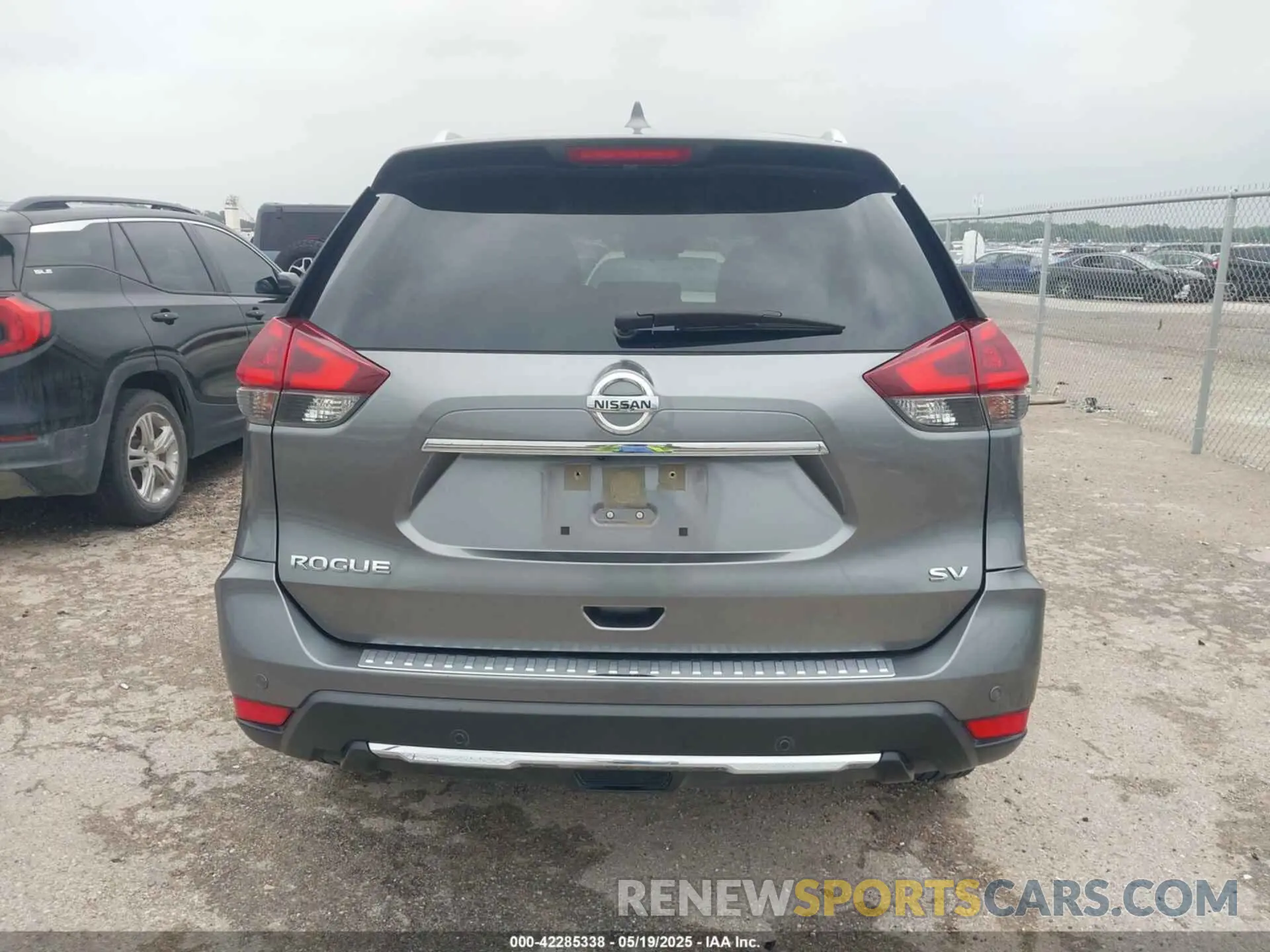 16 Photograph of a damaged car JN8AT2MT0KW268806 NISSAN ROGUE 2019