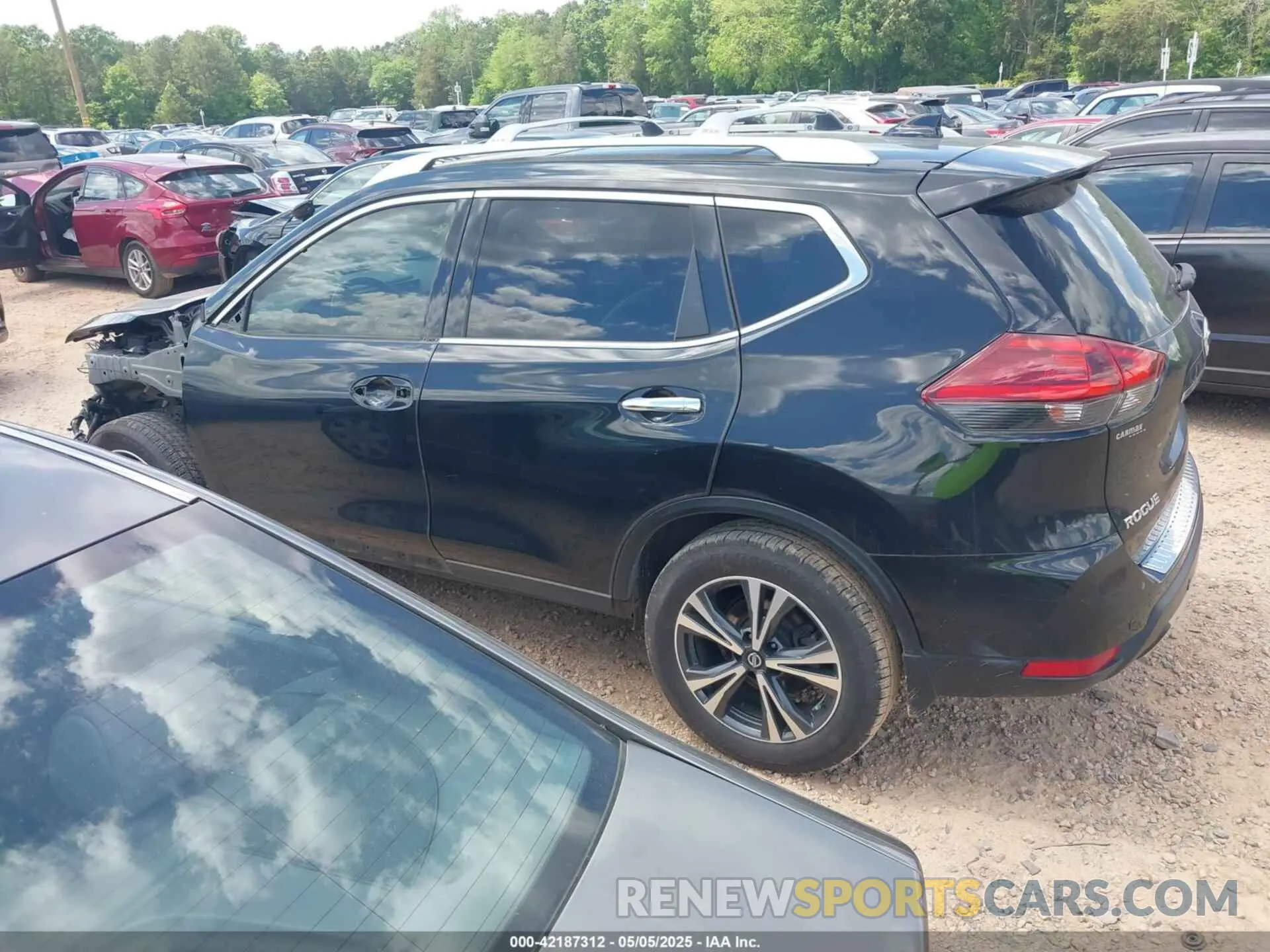 3 Photograph of a damaged car JN8AT2MT0KW505181 NISSAN ROGUE 2019