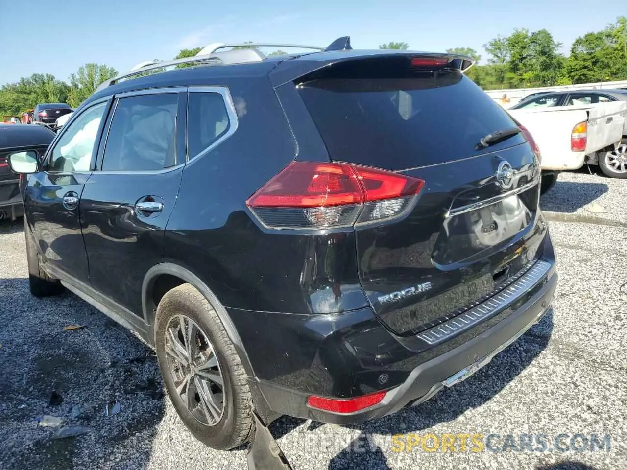 2 Photograph of a damaged car JN8AT2MT0KW505360 NISSAN ROGUE 2019