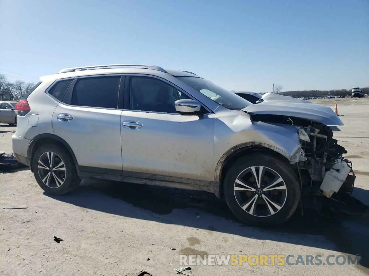 4 Photograph of a damaged car JN8AT2MT1KW261248 NISSAN ROGUE 2019