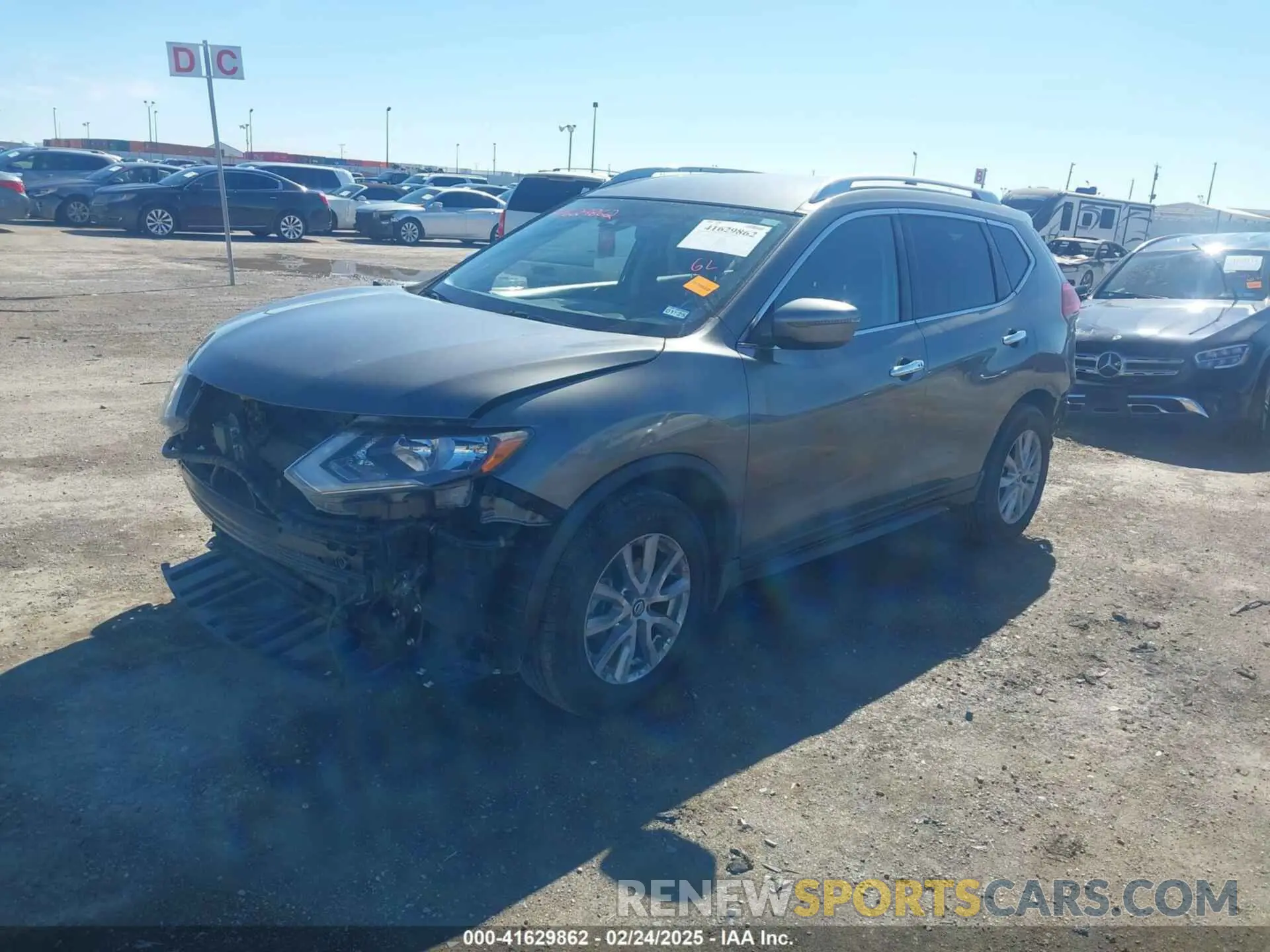 2 Photograph of a damaged car JN8AT2MT2KW250131 NISSAN ROGUE 2019