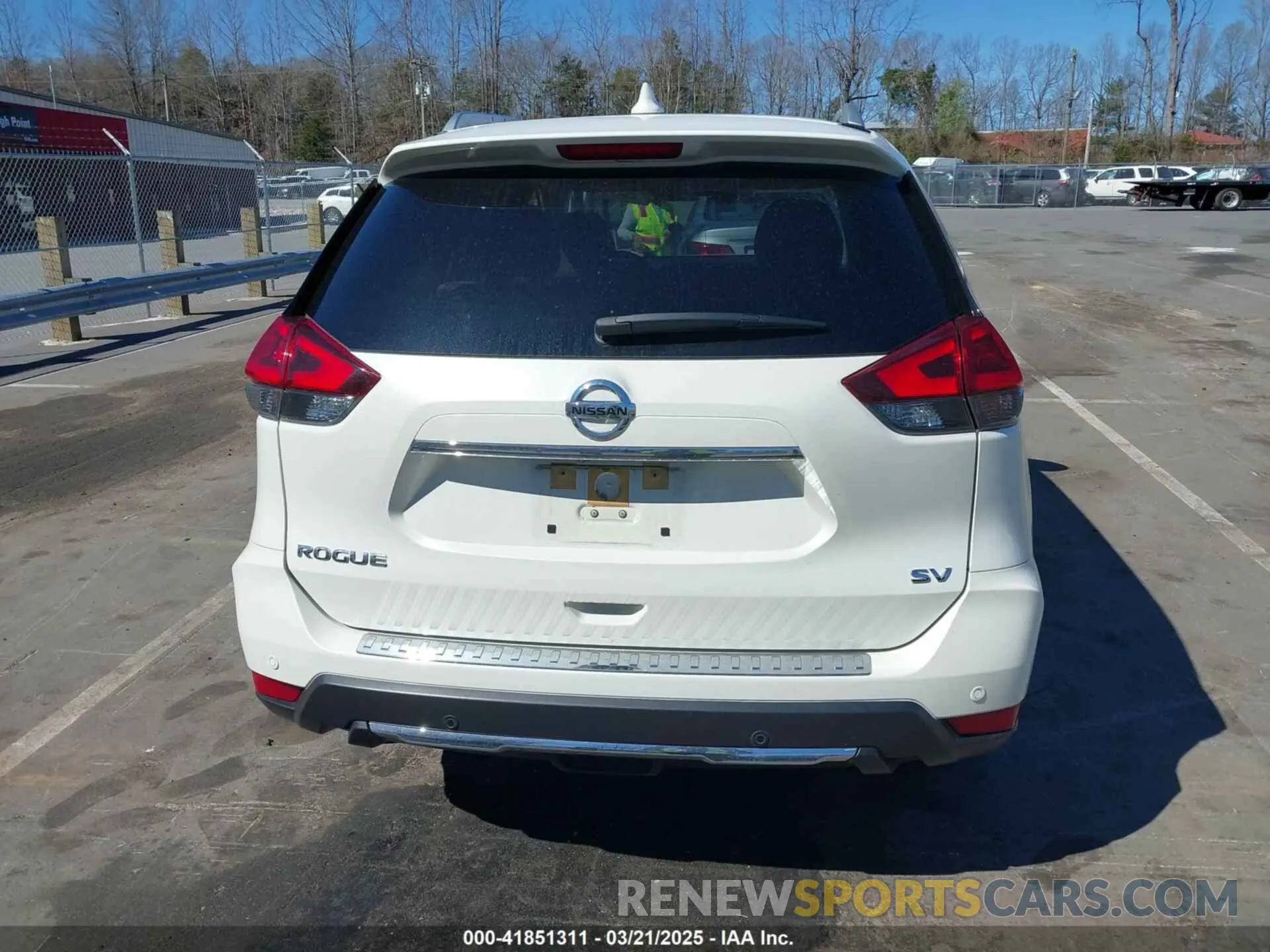 16 Photograph of a damaged car JN8AT2MT2KW266507 NISSAN ROGUE 2019