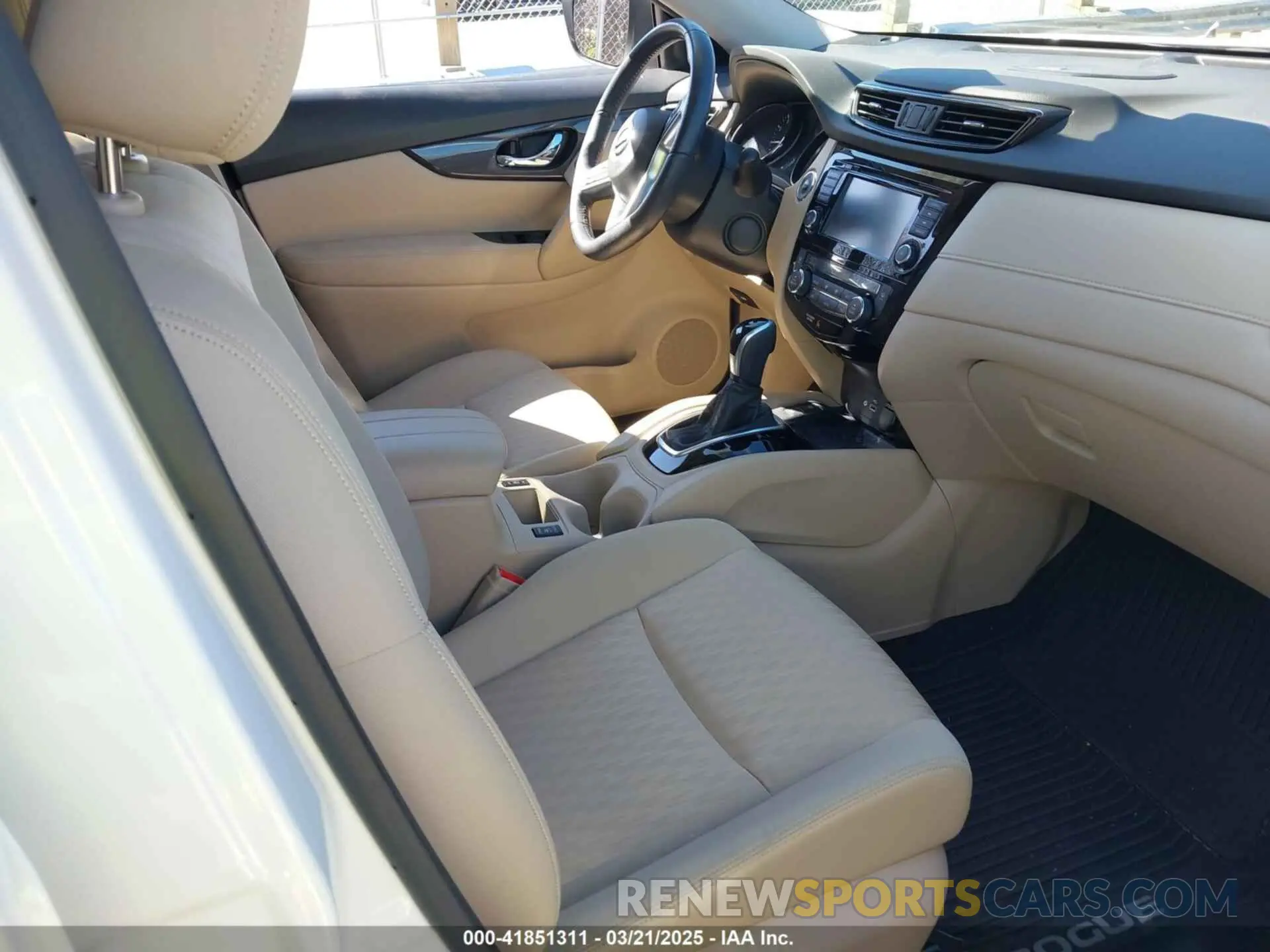 5 Photograph of a damaged car JN8AT2MT2KW266507 NISSAN ROGUE 2019