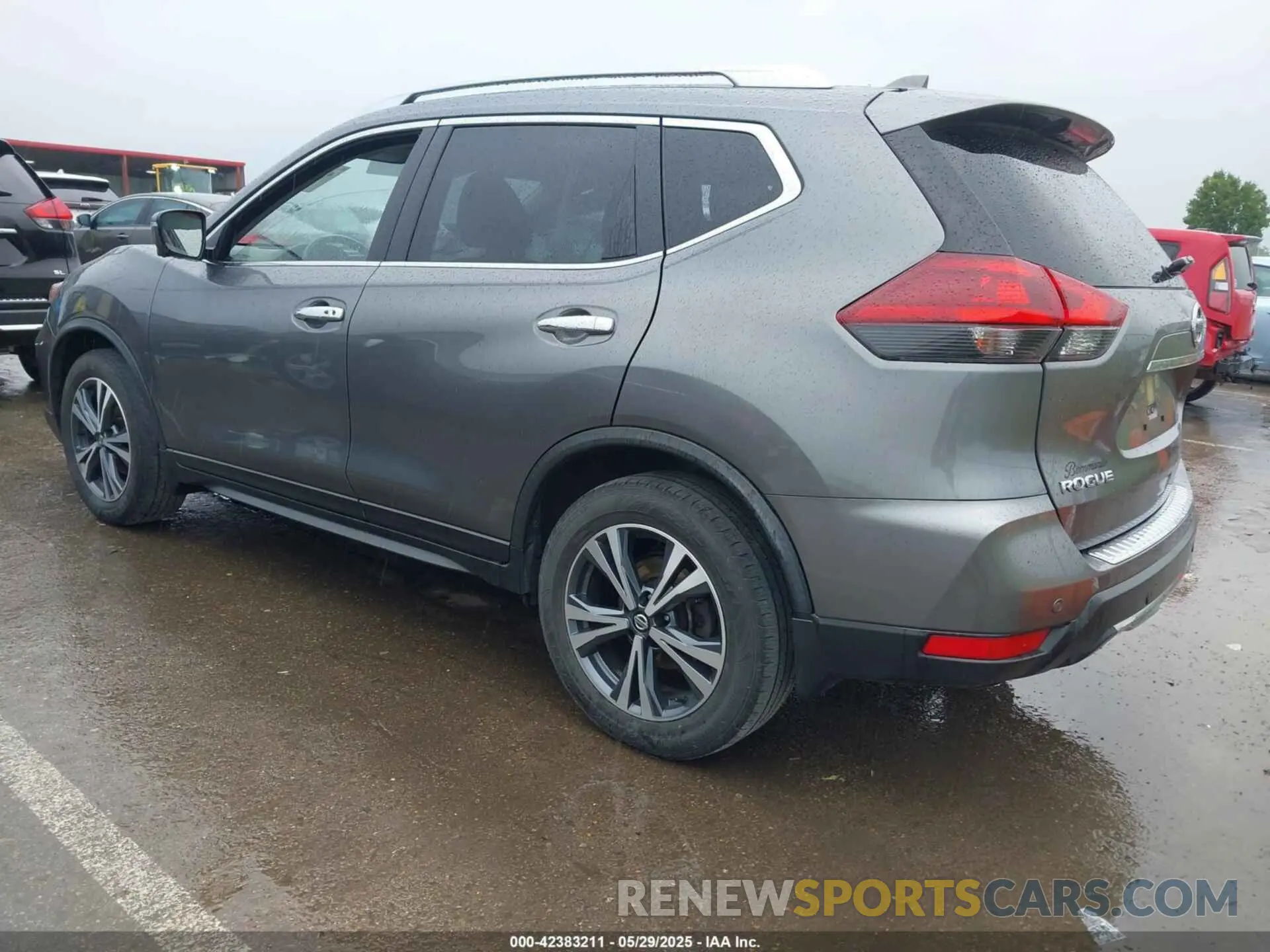 3 Photograph of a damaged car JN8AT2MT3KW256648 NISSAN ROGUE 2019
