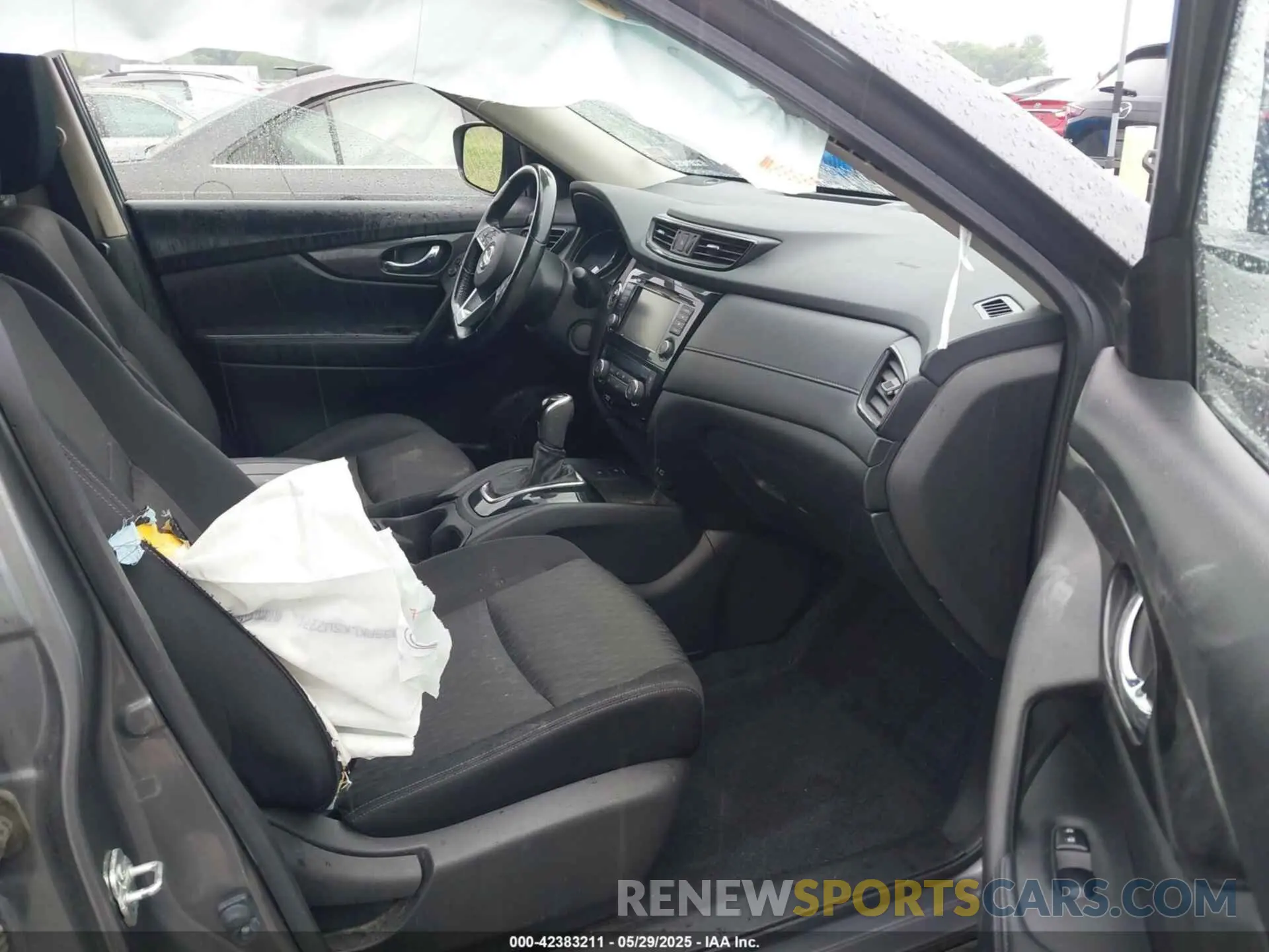 5 Photograph of a damaged car JN8AT2MT3KW256648 NISSAN ROGUE 2019