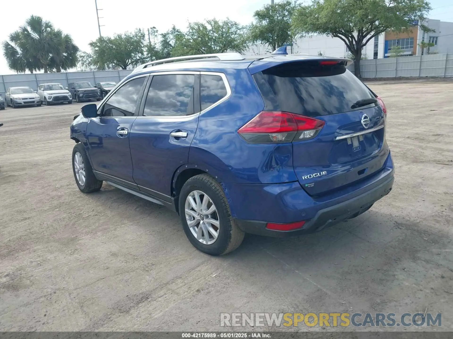 3 Photograph of a damaged car JN8AT2MT3KW259937 NISSAN ROGUE 2019