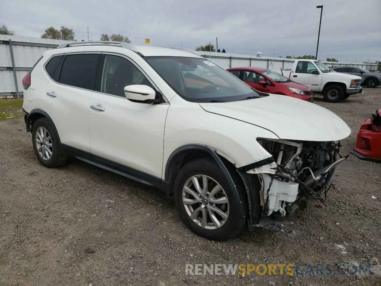 4 Photograph of a damaged car JN8AT2MT4KW250860 NISSAN ROGUE 2019