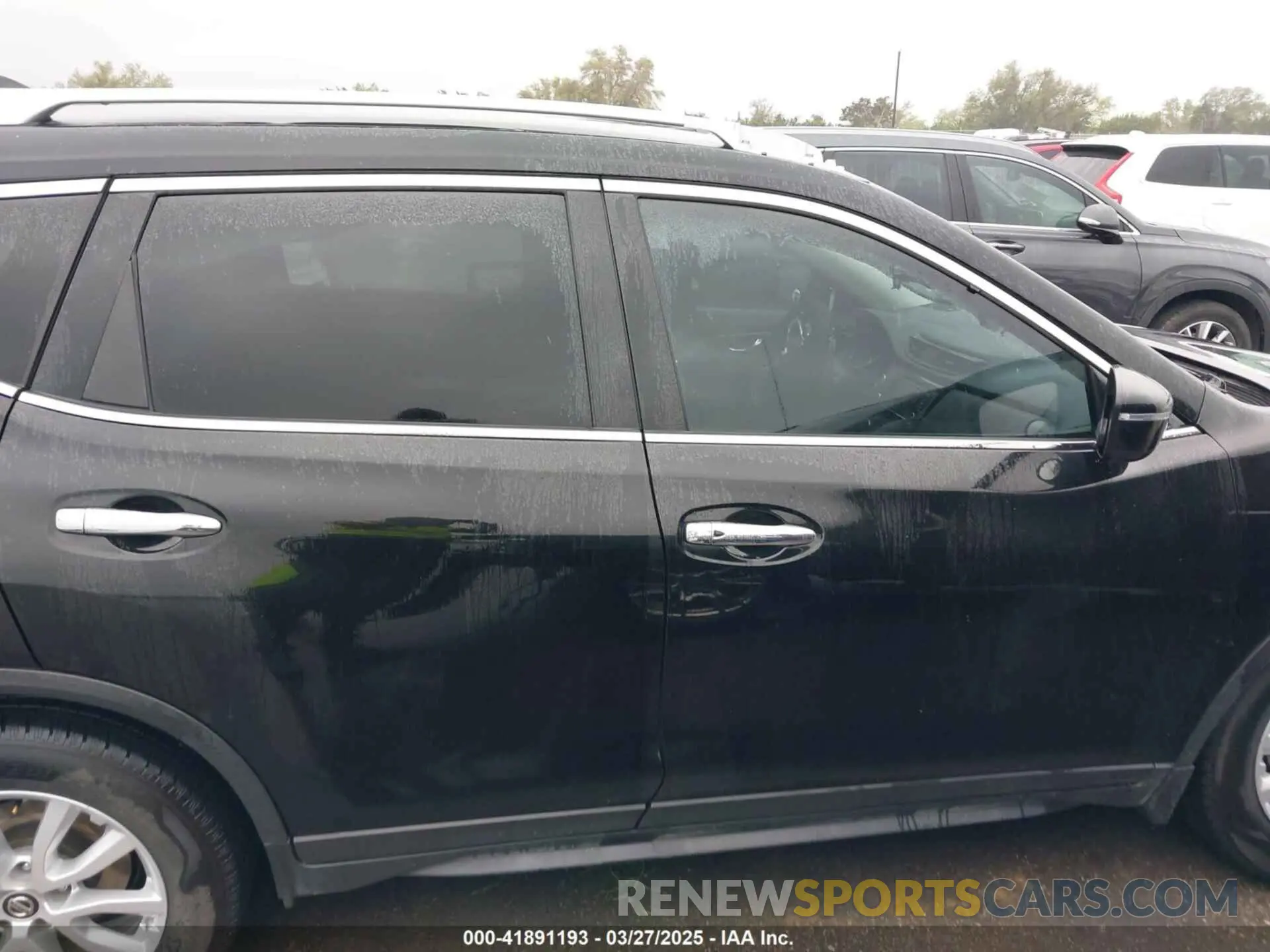 12 Photograph of a damaged car JN8AT2MT4KW254052 NISSAN ROGUE 2019