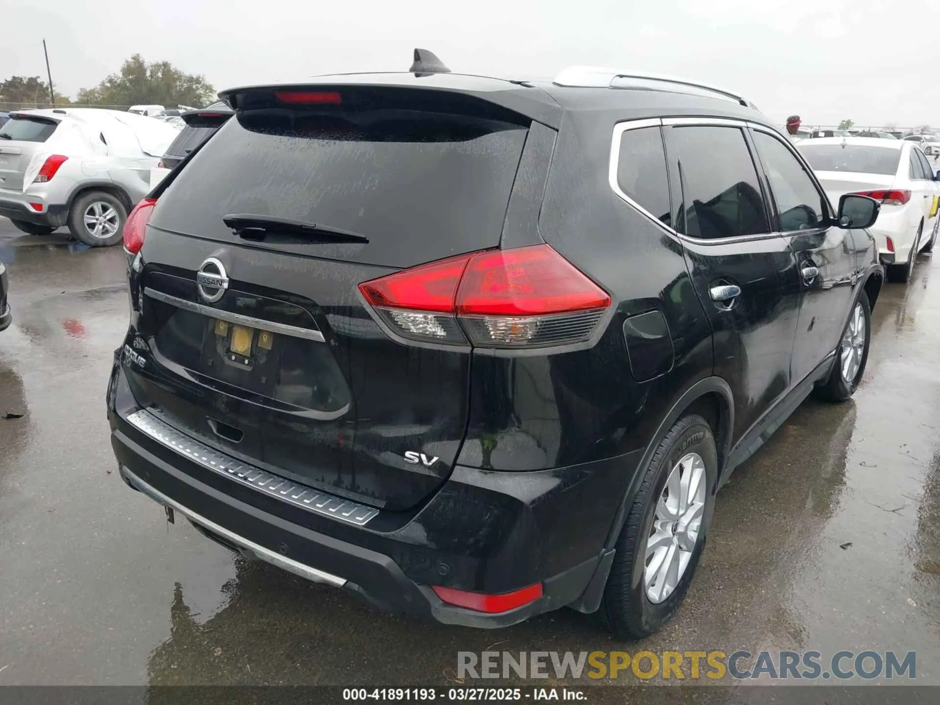 4 Photograph of a damaged car JN8AT2MT4KW254052 NISSAN ROGUE 2019