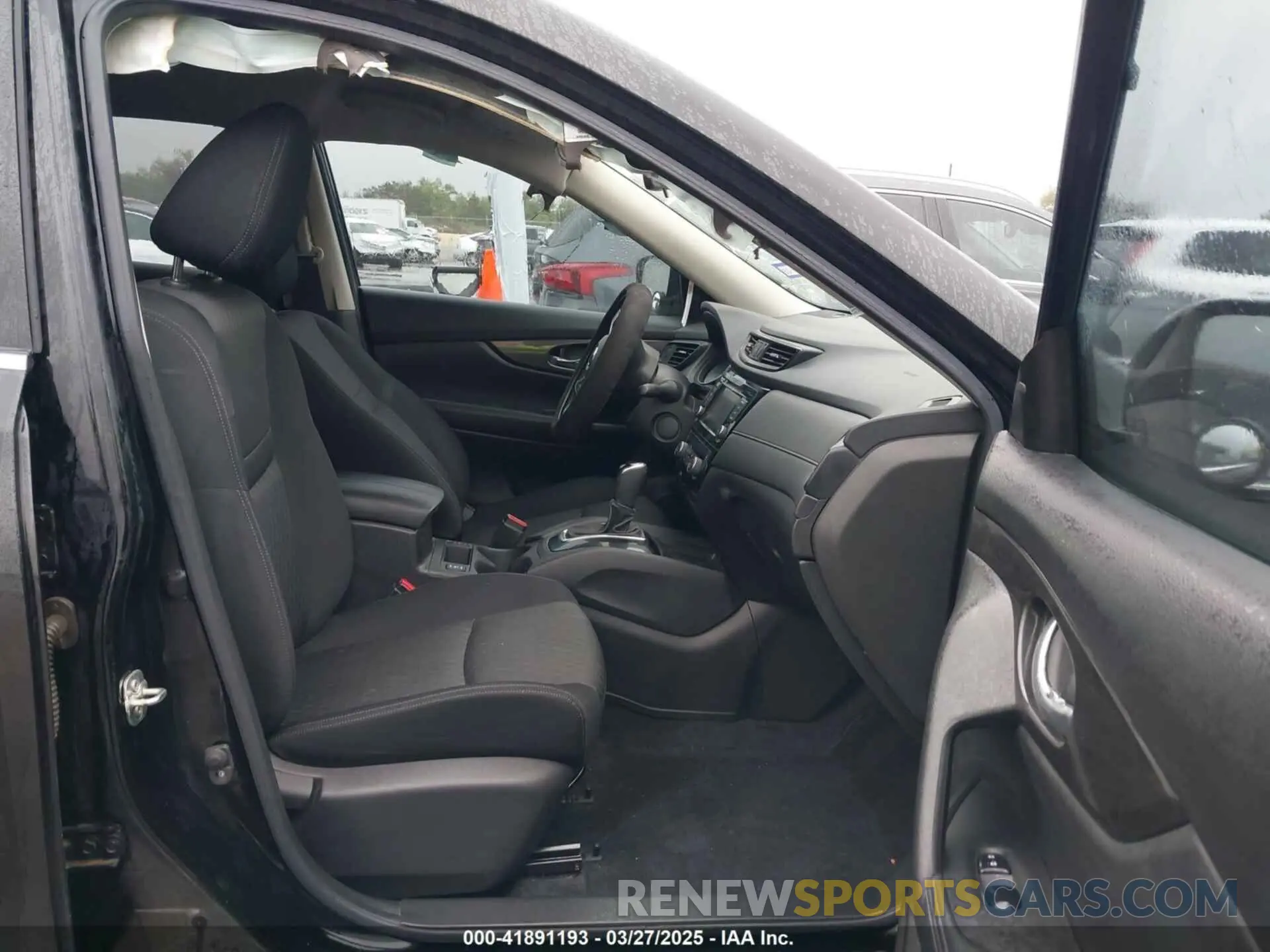 5 Photograph of a damaged car JN8AT2MT4KW254052 NISSAN ROGUE 2019
