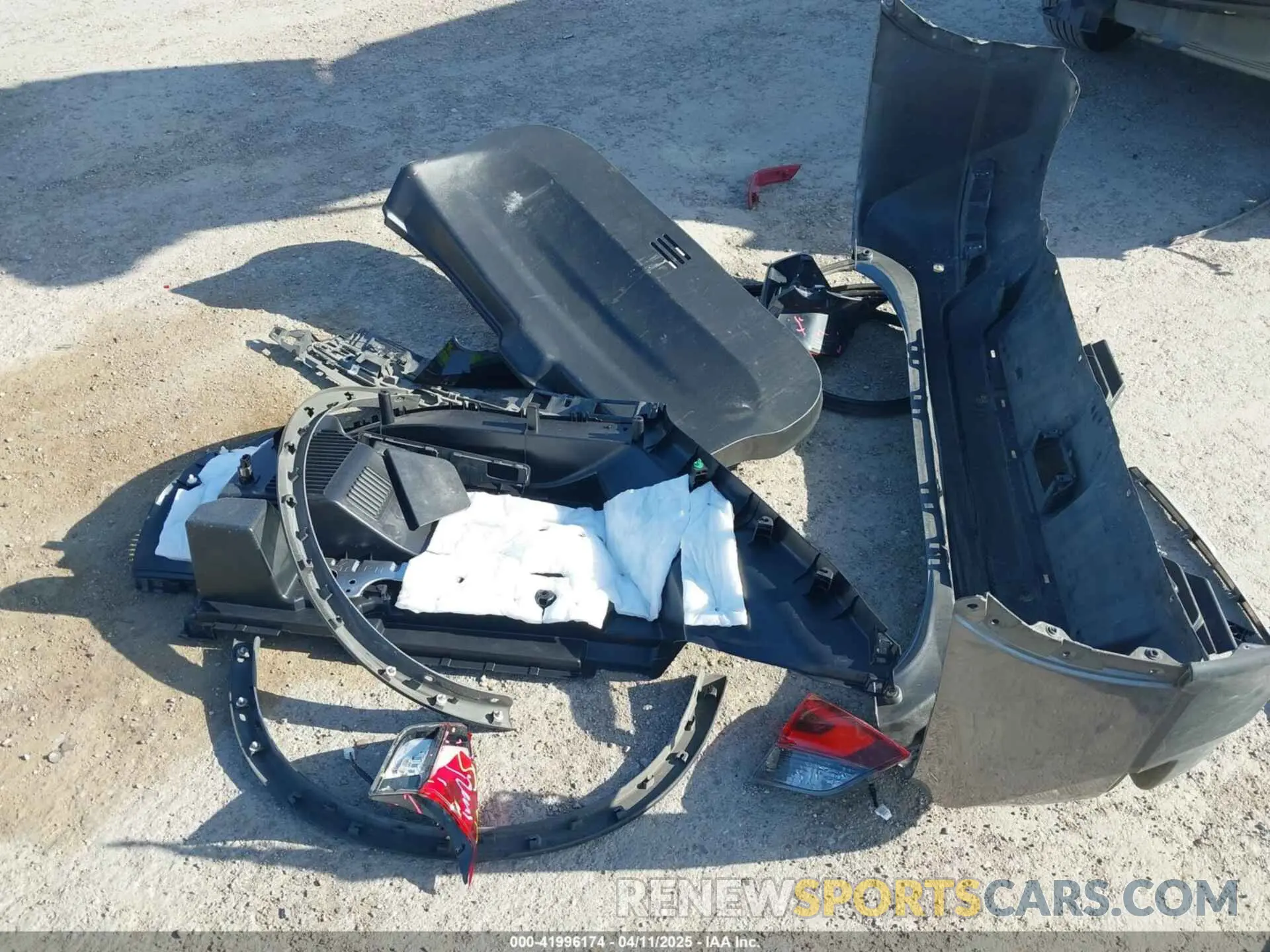 12 Photograph of a damaged car JN8AT2MT4KW262975 NISSAN ROGUE 2019