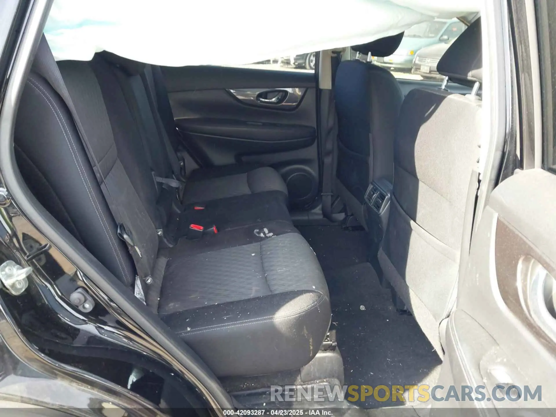 8 Photograph of a damaged car JN8AT2MT4KW266105 NISSAN ROGUE 2019