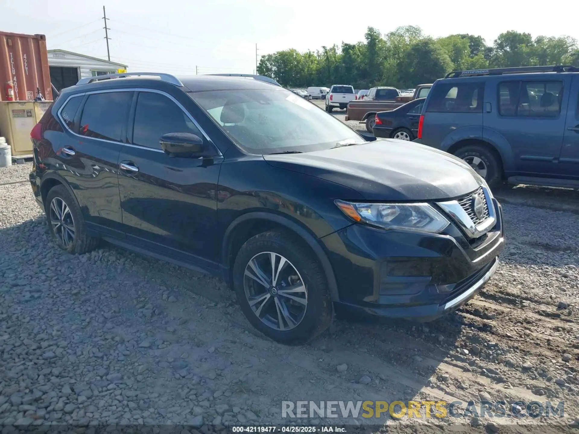 1 Photograph of a damaged car JN8AT2MT4KW268243 NISSAN ROGUE 2019