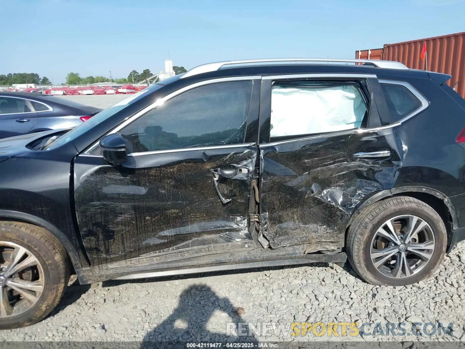 6 Photograph of a damaged car JN8AT2MT4KW268243 NISSAN ROGUE 2019