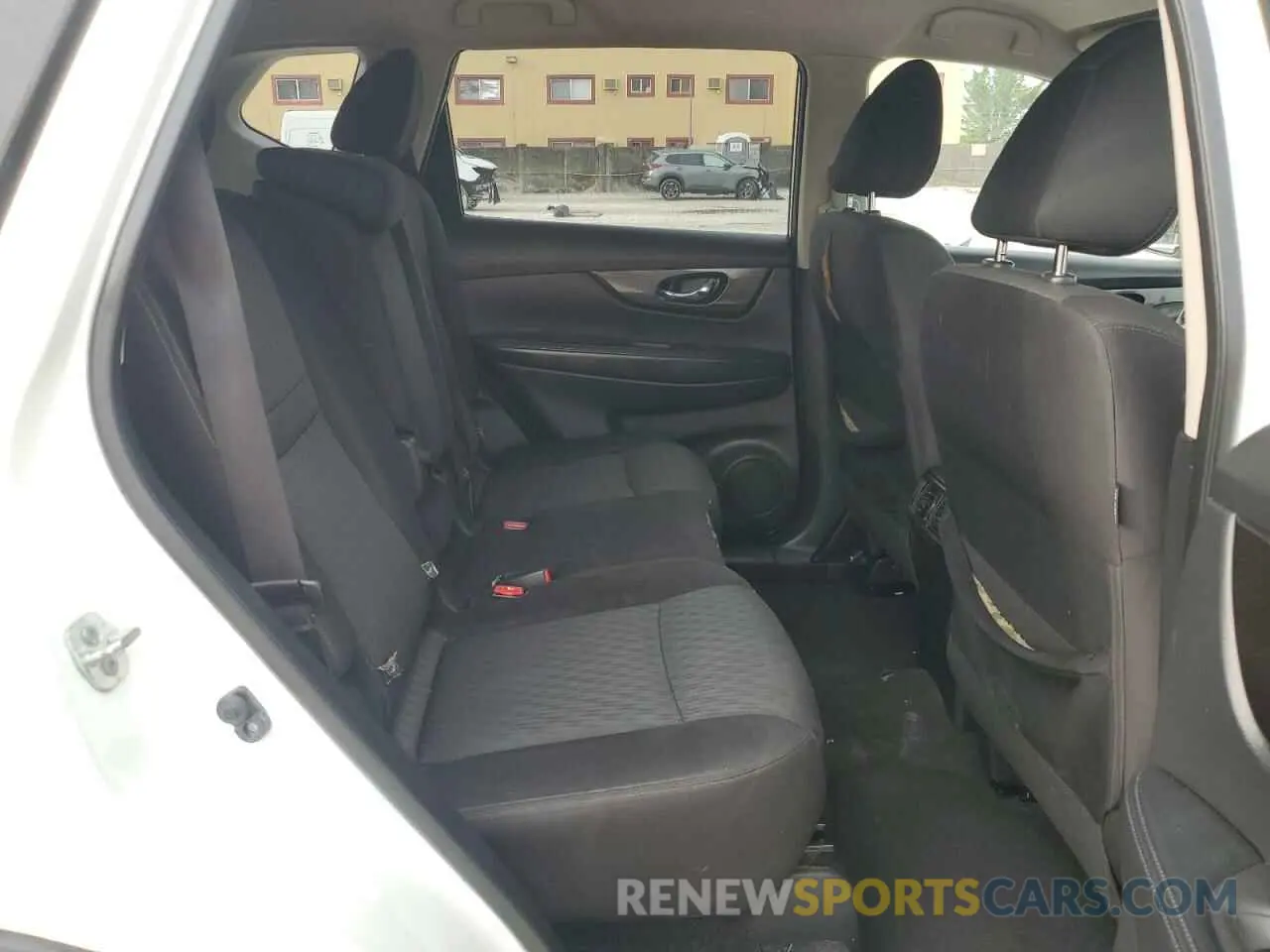 10 Photograph of a damaged car JN8AT2MT5KW254156 NISSAN ROGUE 2019