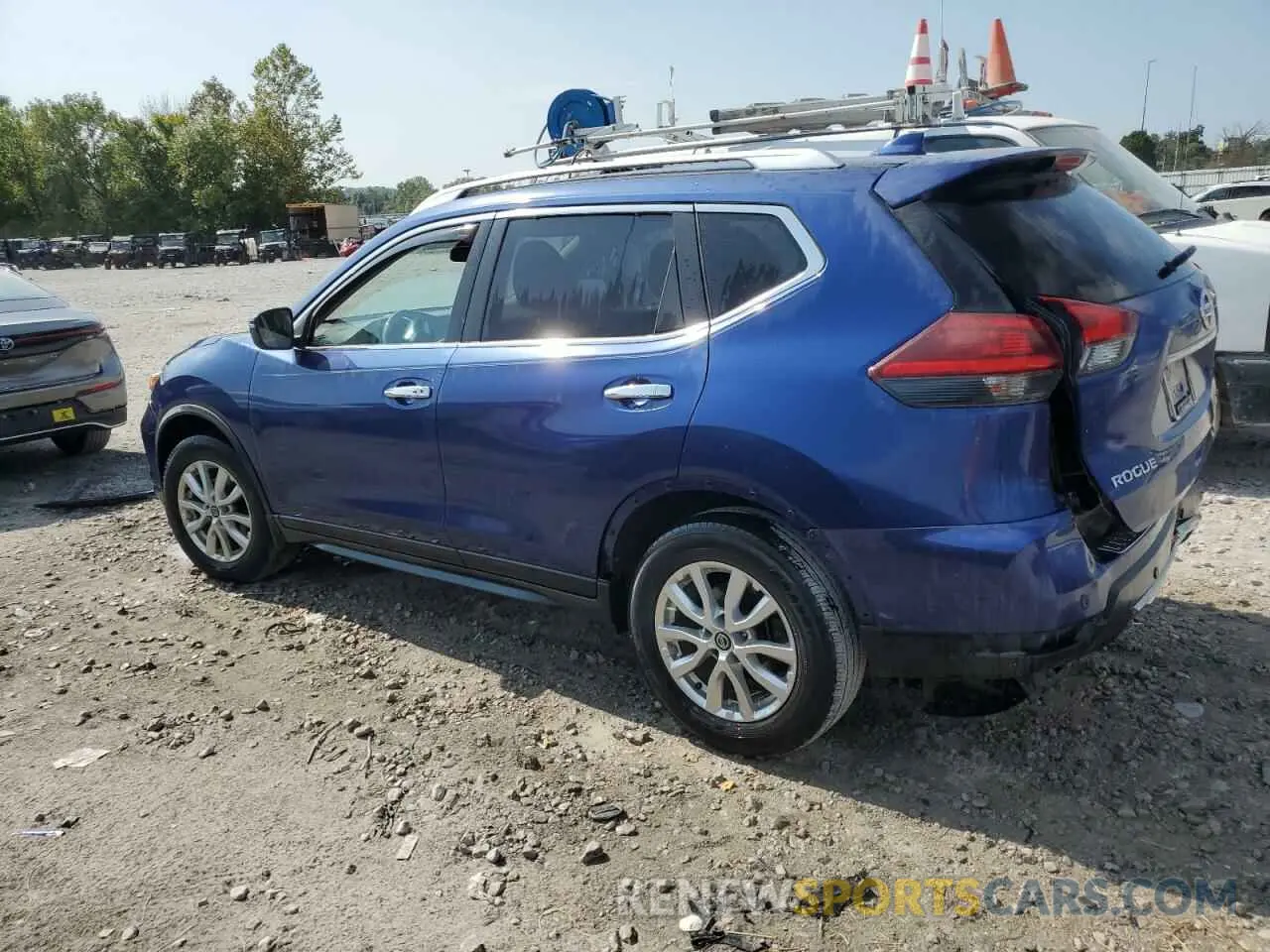 2 Photograph of a damaged car JN8AT2MT5KW264587 NISSAN ROGUE 2019