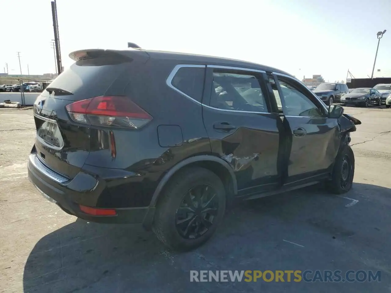3 Photograph of a damaged car JN8AT2MT5KW504222 NISSAN ROGUE 2019