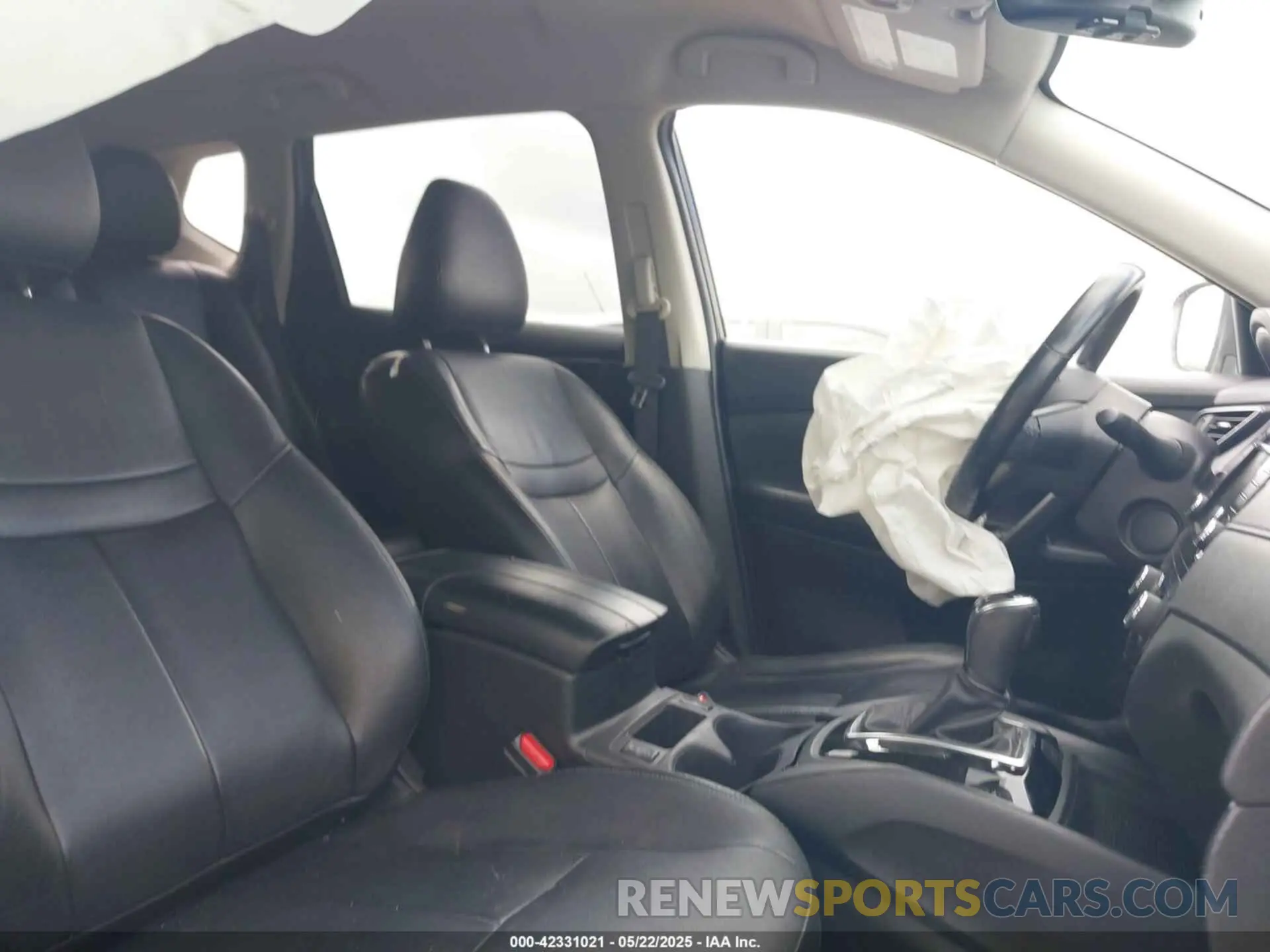 5 Photograph of a damaged car JN8AT2MT6KW255283 NISSAN ROGUE 2019