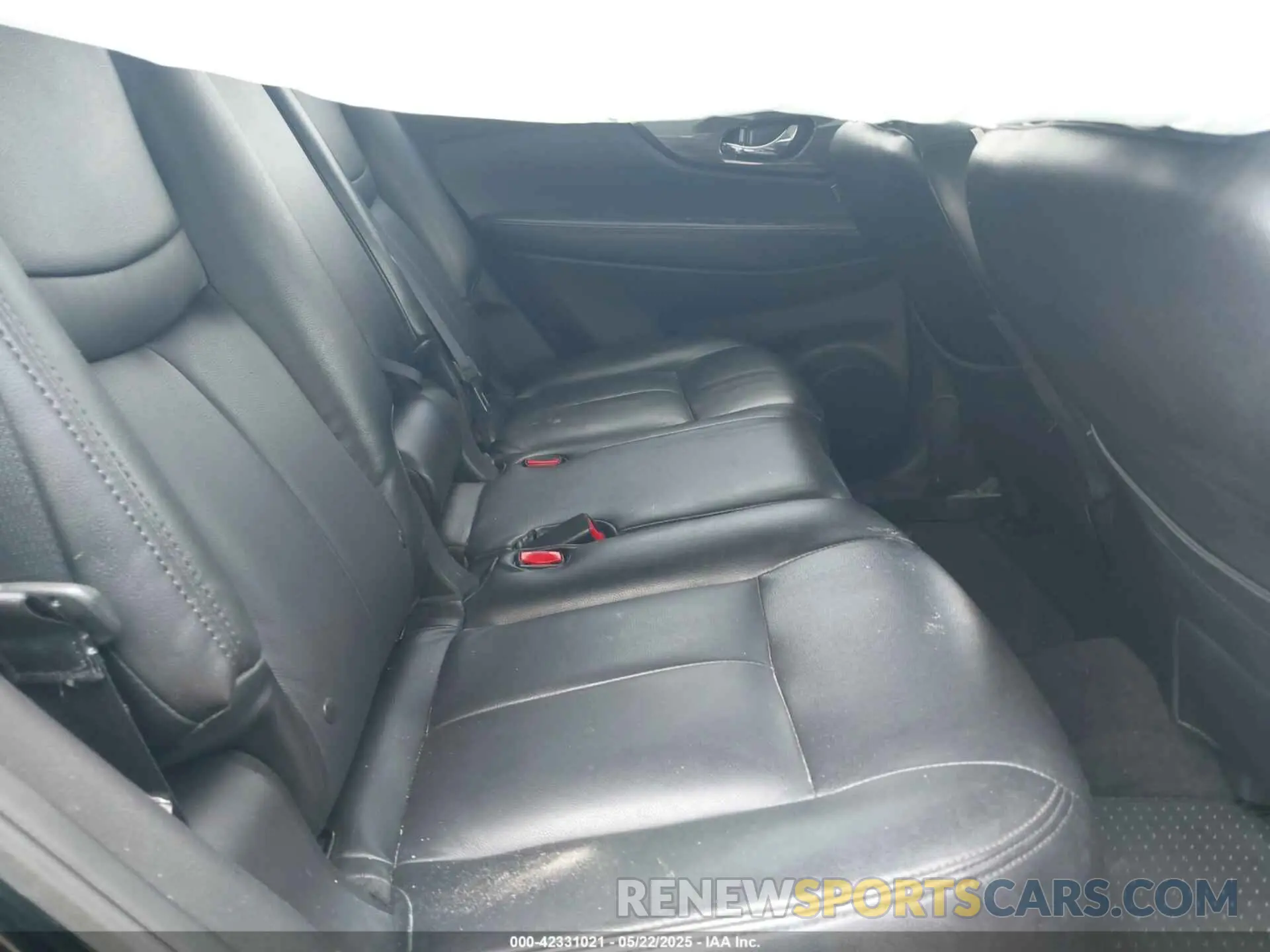 8 Photograph of a damaged car JN8AT2MT6KW255283 NISSAN ROGUE 2019