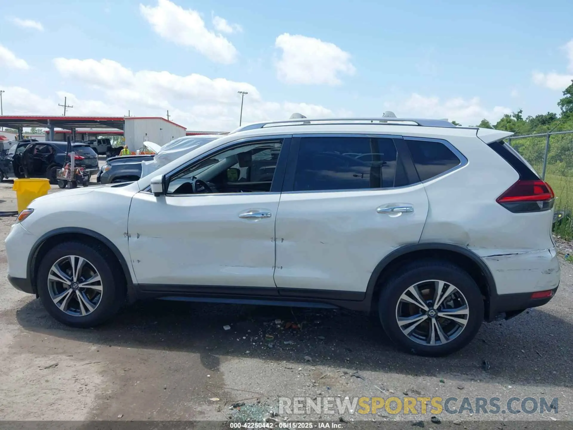 14 Photograph of a damaged car JN8AT2MT6KW256210 NISSAN ROGUE 2019