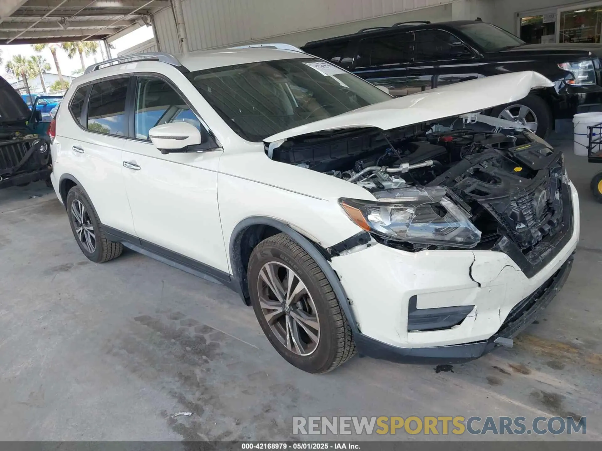 1 Photograph of a damaged car JN8AT2MT6KW262265 NISSAN ROGUE 2019