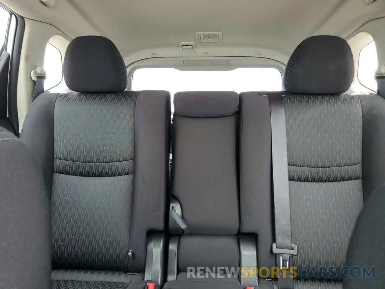10 Photograph of a damaged car JN8AT2MT6KW263187 NISSAN ROGUE 2019