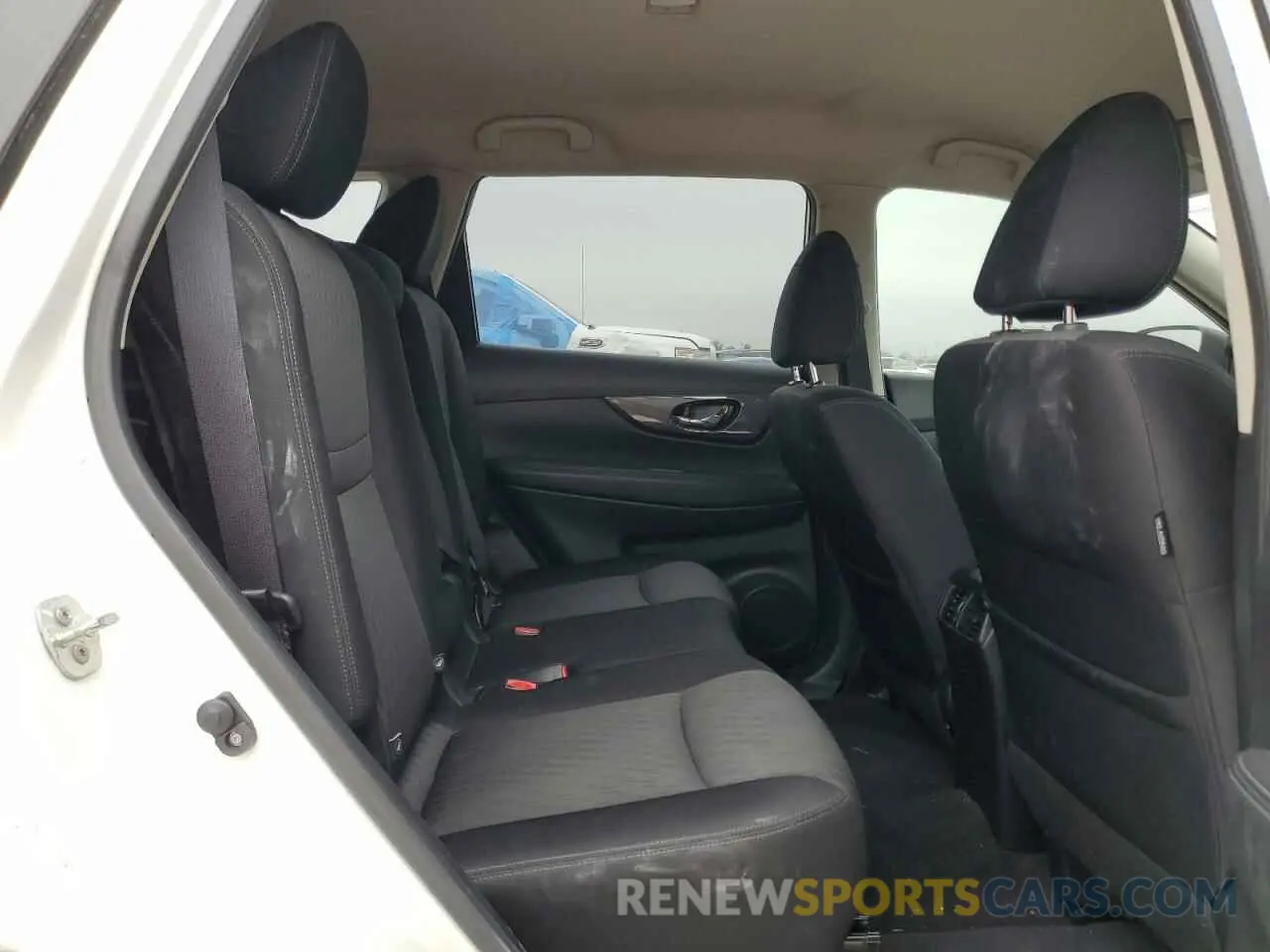 11 Photograph of a damaged car JN8AT2MT6KW263187 NISSAN ROGUE 2019