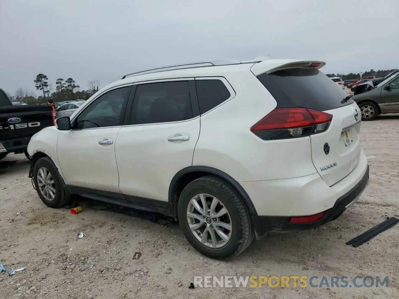 2 Photograph of a damaged car JN8AT2MT6KW263187 NISSAN ROGUE 2019