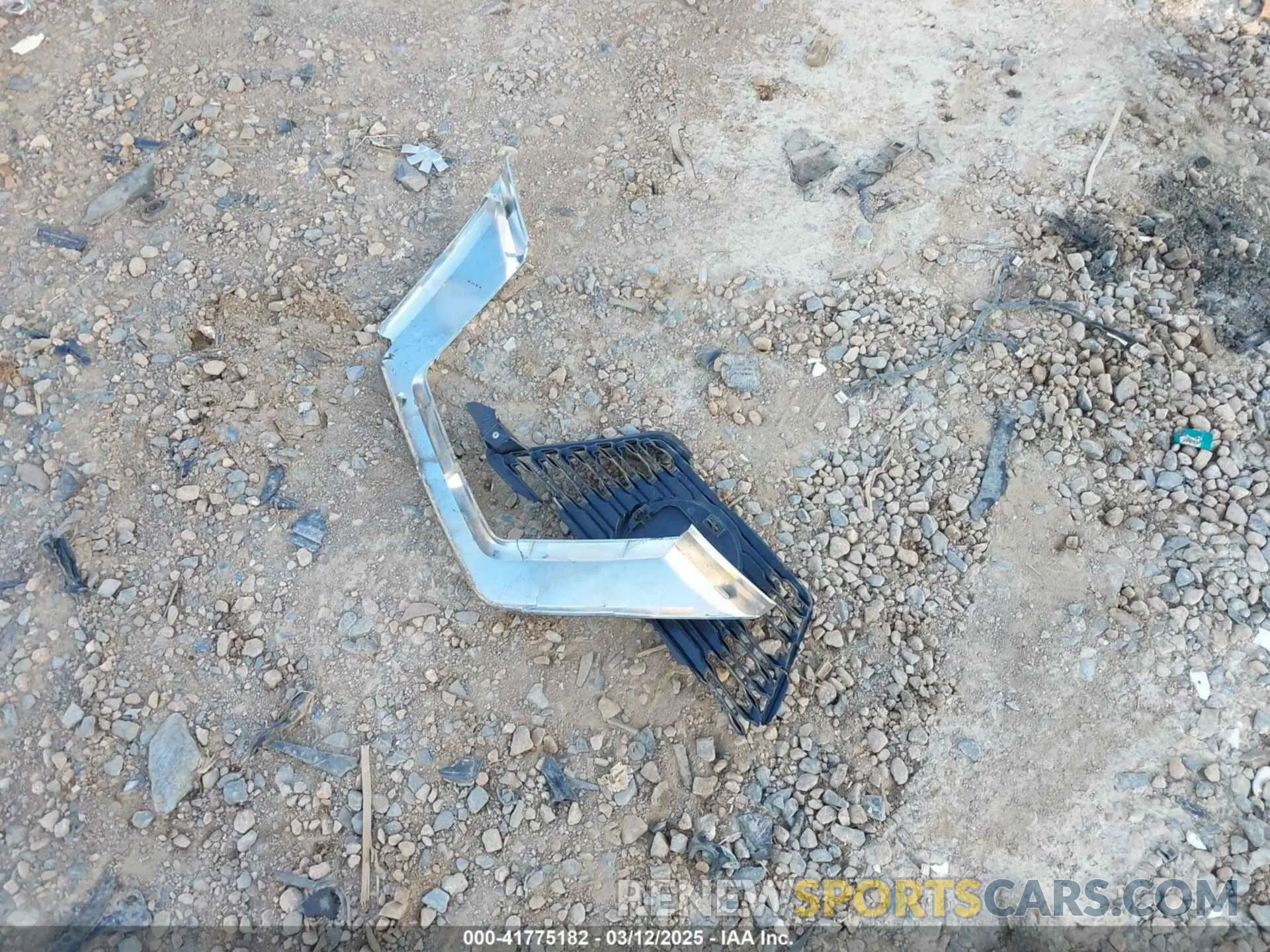 12 Photograph of a damaged car JN8AT2MT7KW254319 NISSAN ROGUE 2019