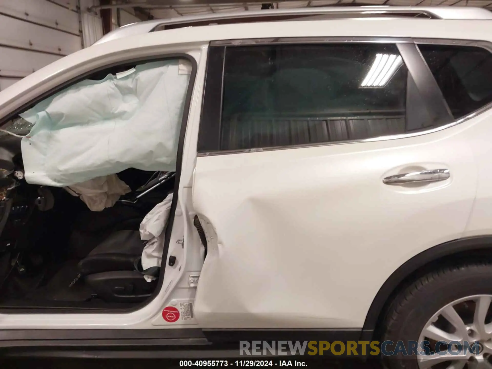 14 Photograph of a damaged car JN8AT2MT7KW256278 NISSAN ROGUE 2019