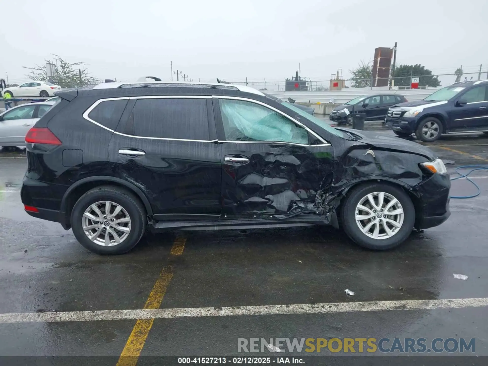 13 Photograph of a damaged car JN8AT2MT7KW261349 NISSAN ROGUE 2019